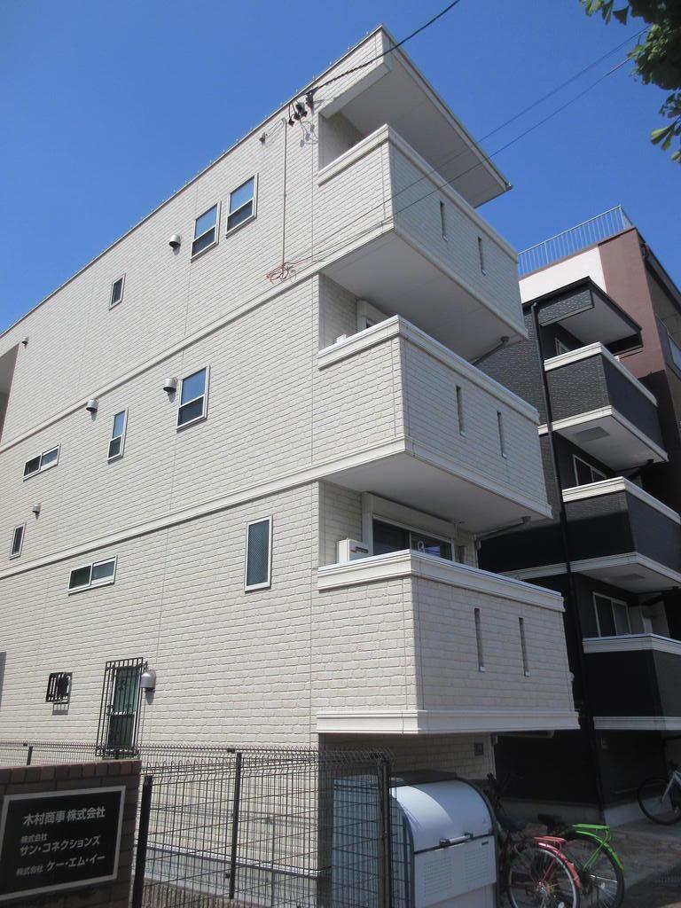 CHEZ MOI