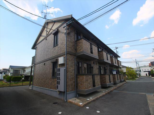 クレールレセンテA棟