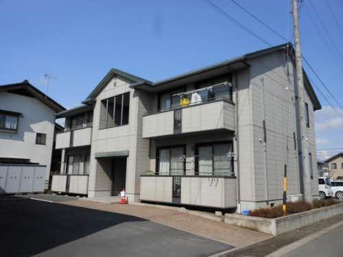 バリュージュ田中 A