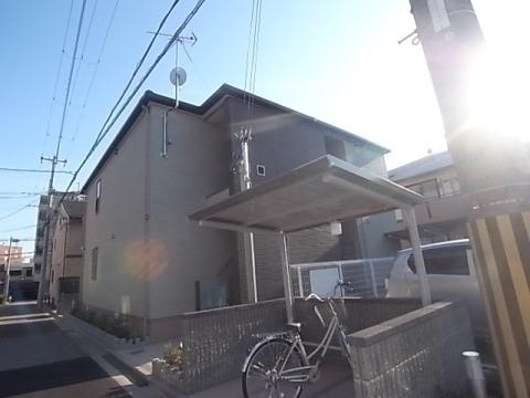 メゾン F