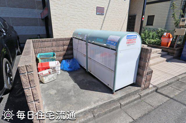 ＪＲ中央線 西八王子駅 徒歩11分 3階建 築21年