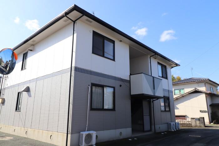 ラヴェルムA棟(2DK/2階)