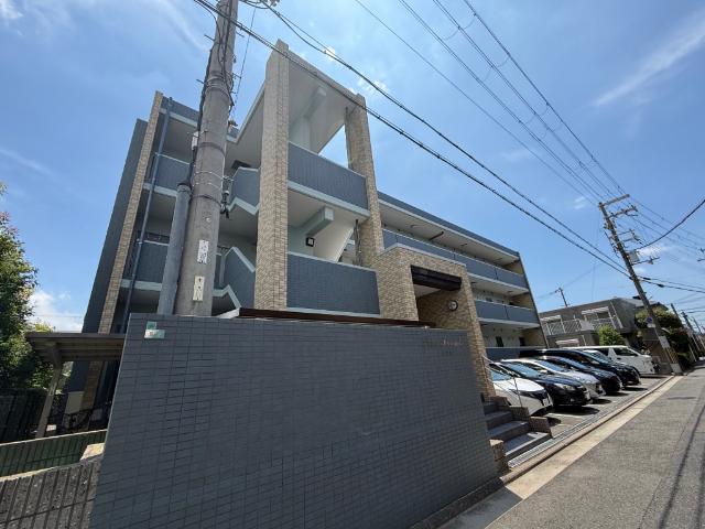 PISOFUENTEしののめ