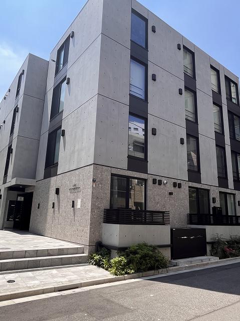 礼ゼロ 2面採光  メゾネット LAPIS西新宿五丁目 B