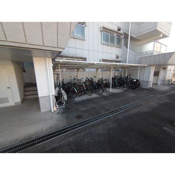 サンハイツ亀の井
