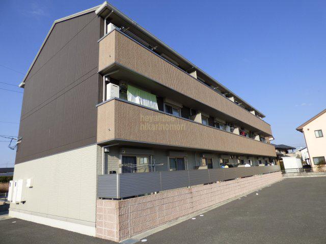 ステーションフロント三里木