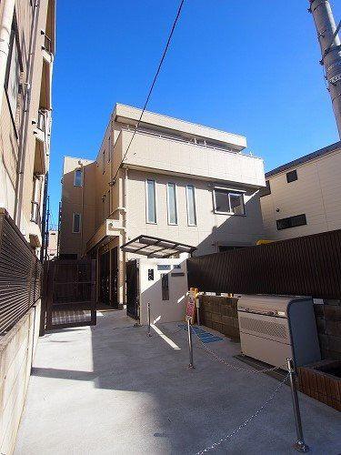 HOUSE.K