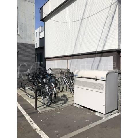 プラティーヌ月寒東
