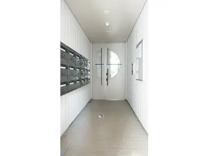 CLASSES(1K/2階)の外観写真