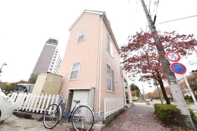 レオパレスプチベルク参番館