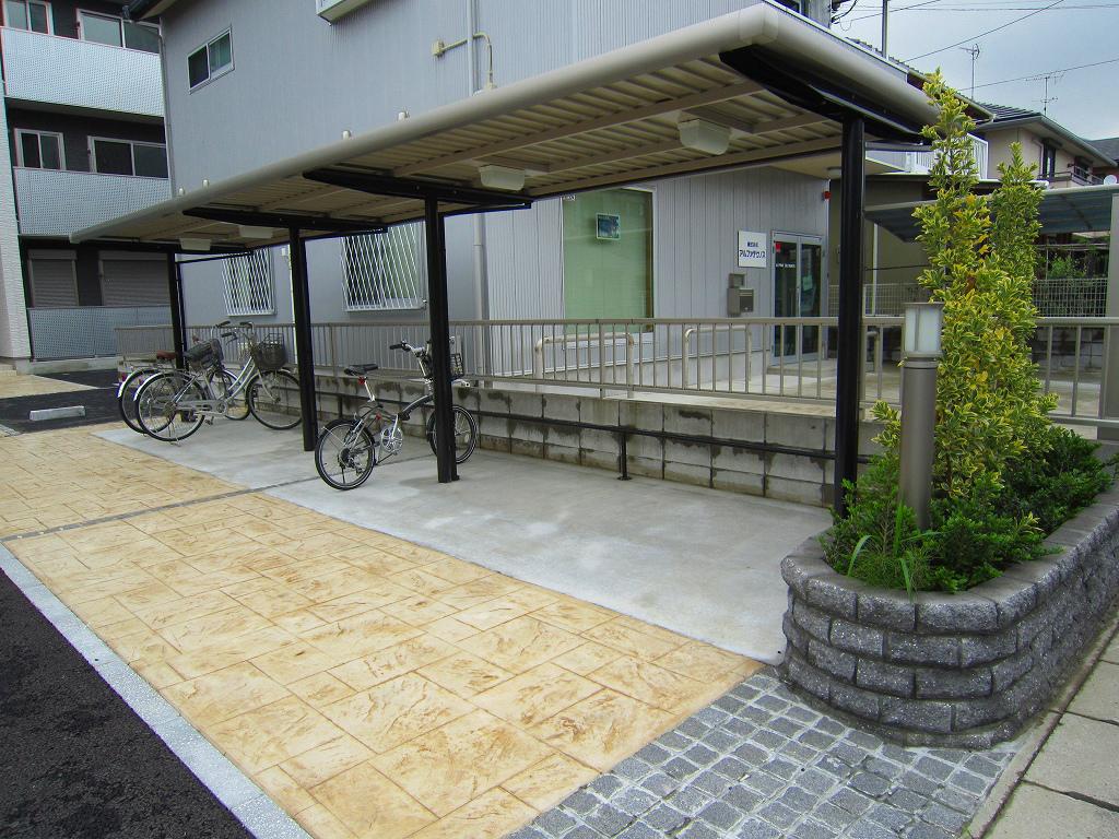 フェリース