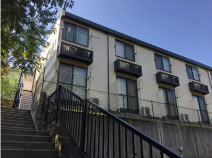 レオパレス自由が丘本町(1K/1階)の外観写真