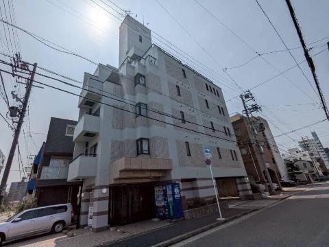 モア・ハナノキ