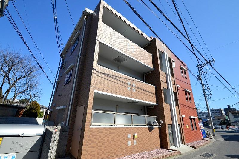 アンジュ己斐