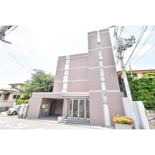 北大阪急行 緑地公園駅 徒歩9分 4階建 築22年