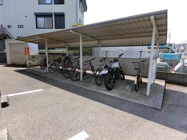 コーポリベール B棟