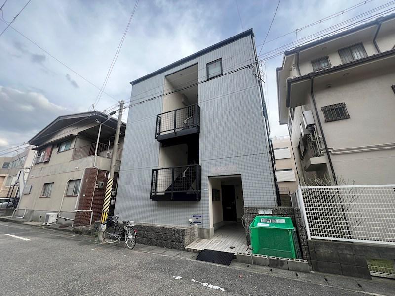 バーンホフ北口