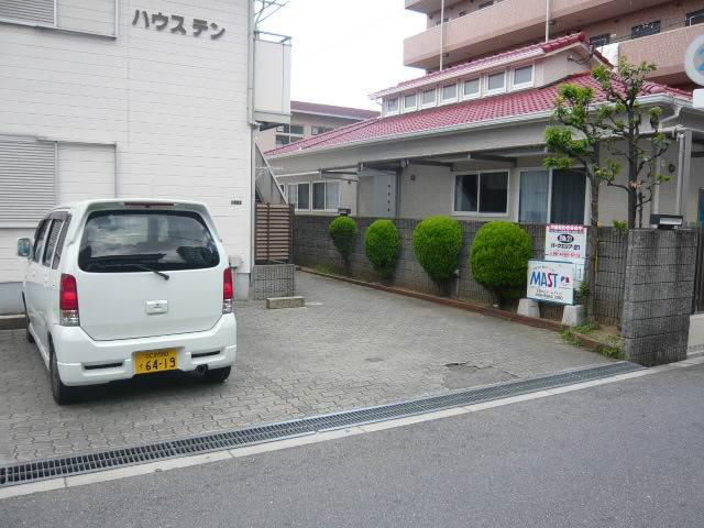 ハウステン