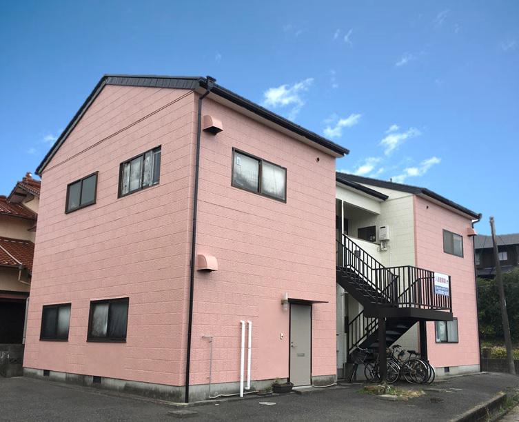 PEACH HOUSE