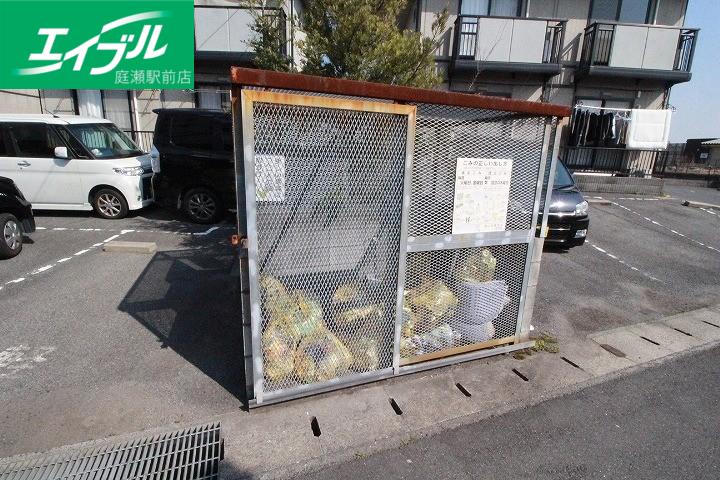 ファンコーポレーションA棟