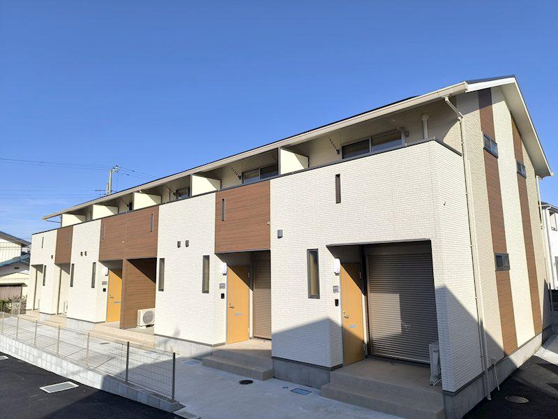 EMINA HEIGHTS B(2LDK/1階)