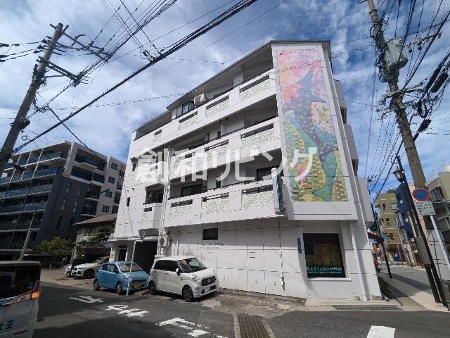 グロリアヒルズ