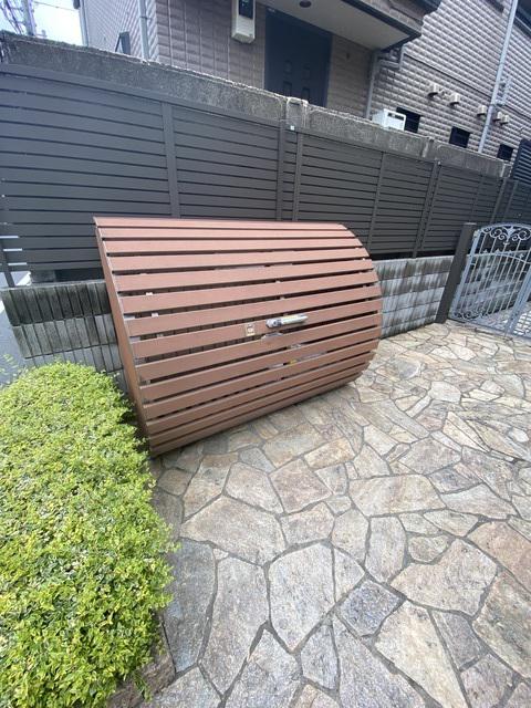 セナ・サンデリス