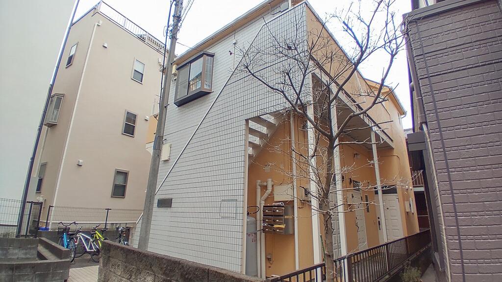 シャトル・ベージュ