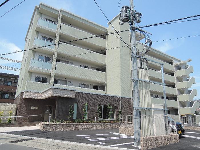 西鉄天神大牟田線 井尻駅 徒歩13分 4階建 築11年