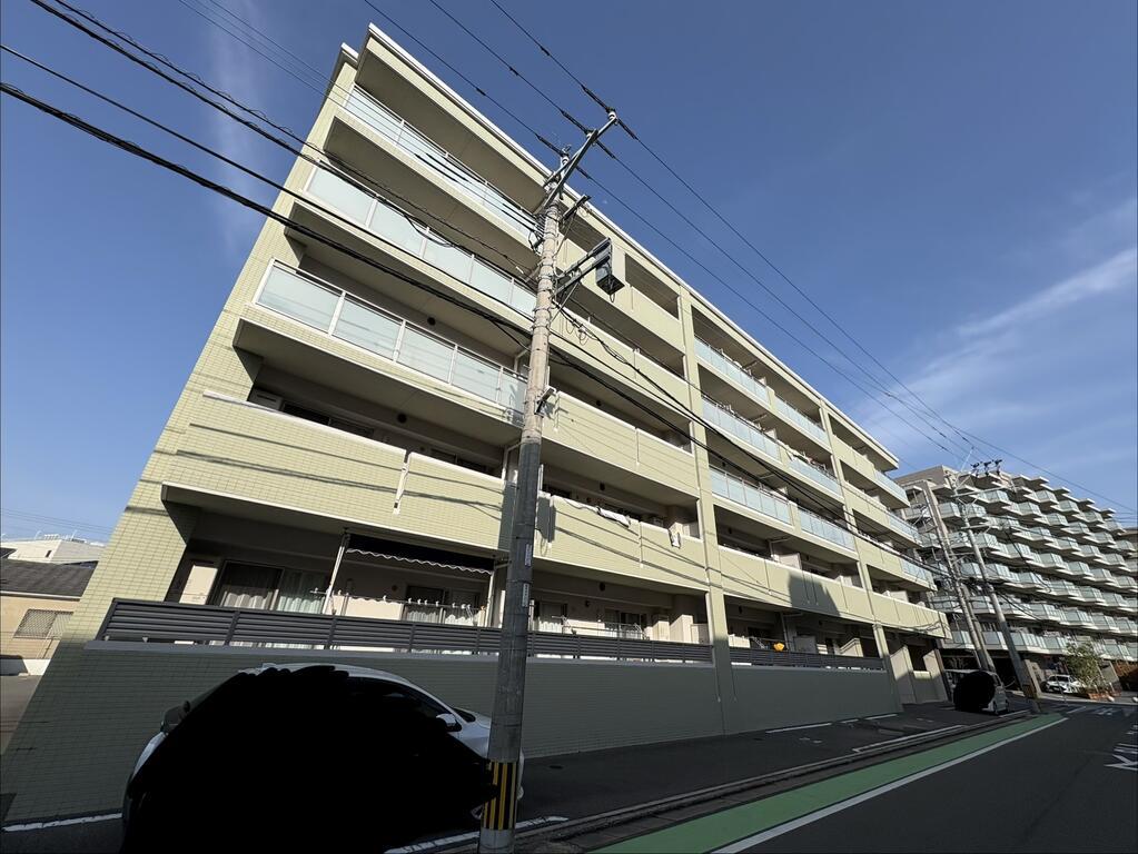 西鉄天神大牟田線 井尻駅 徒歩13分 5階建 築11年