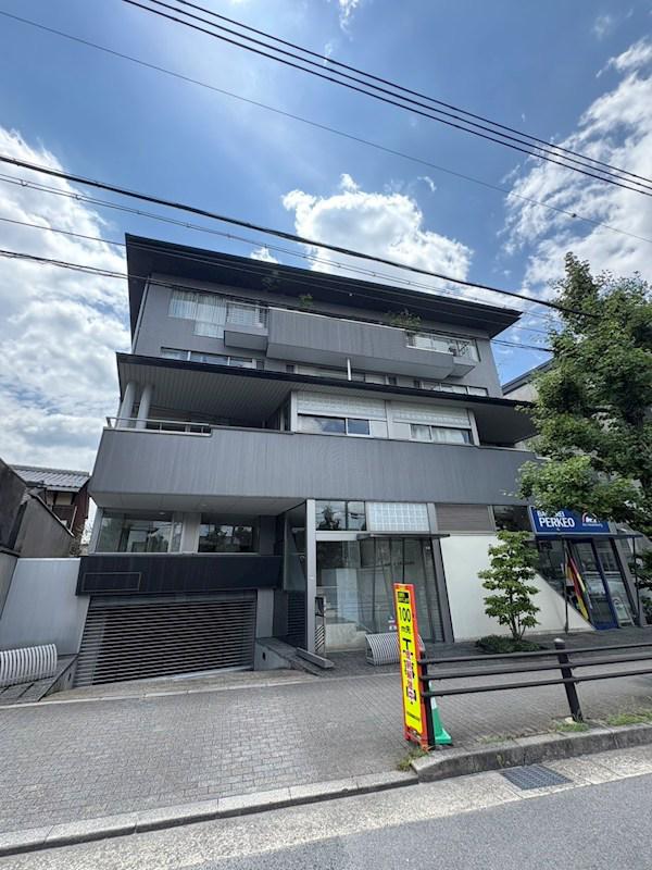クリヨン岡崎