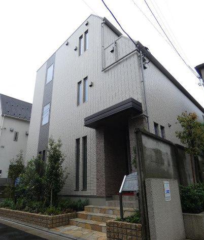 レイレ ラヴィ