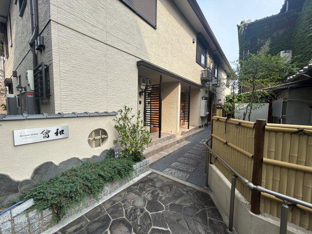 D-ROOM曾和