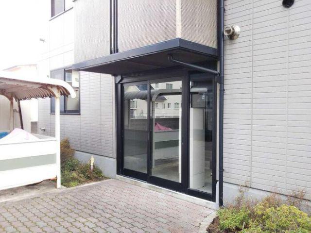 リビングタウン東通 A