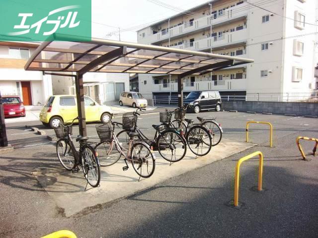 ダンディライオン西市 A棟