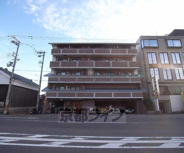 プレサンス京都二条城前