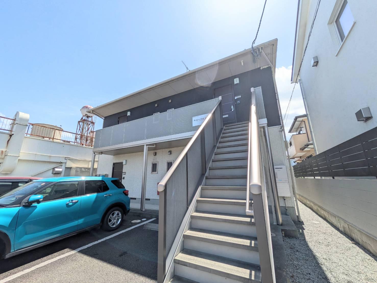 ネイビーハウス大手町