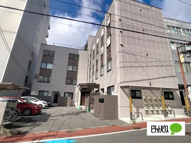 C・R AGATA