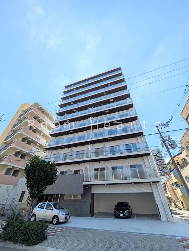 THE RESIDENCE H