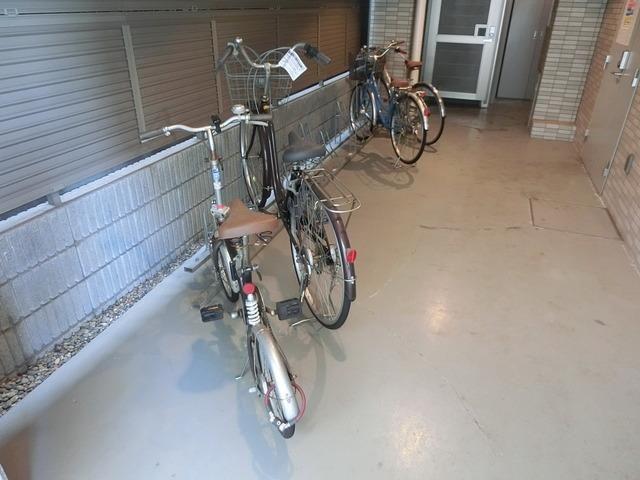 ガーラ・ステーション新宿牛込柳町