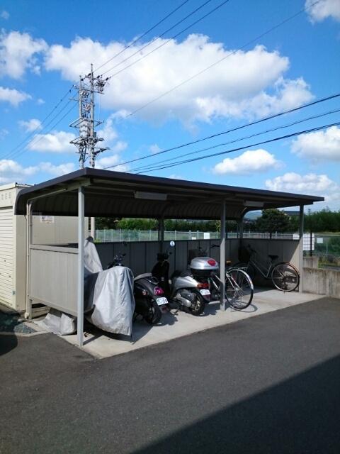 サンシャインスクエア