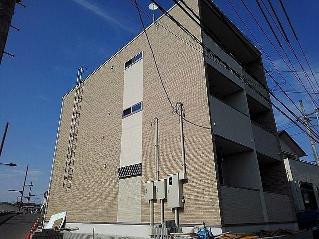 京王線 多磨霊園駅 徒歩4分 3階建 築8年