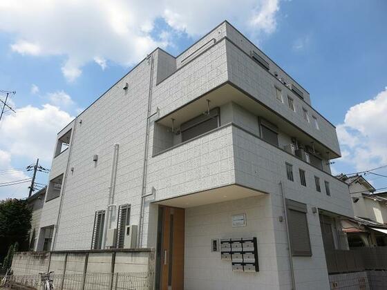 メゾンクリスタル参番館