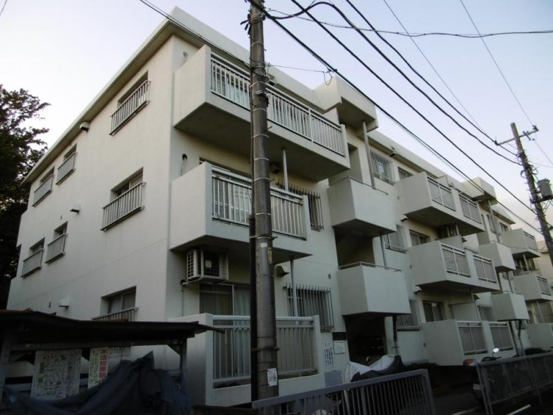 ラークハイツ