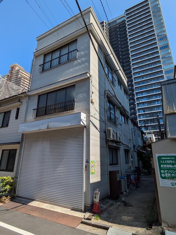 小屋敷荘