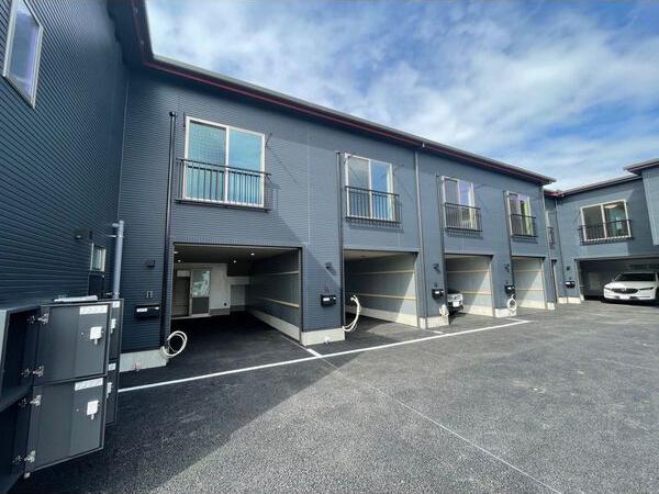  GARAGE VILLA 西岡崎
