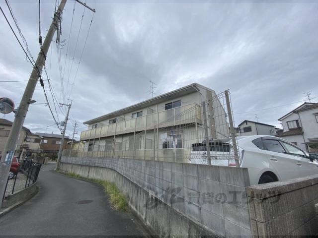 アムール HALEKULANI