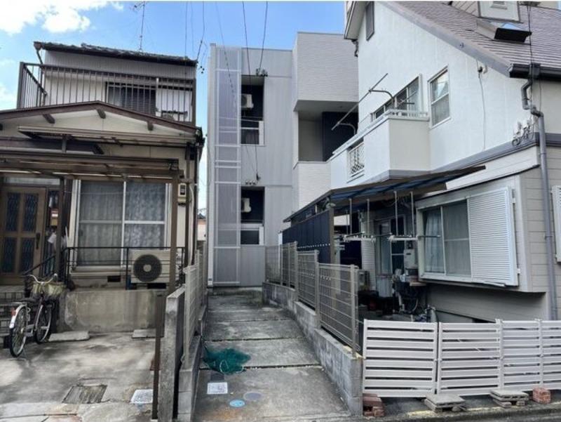 アイビス白壁