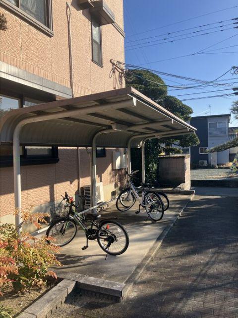 ドミールパーク江崎 1