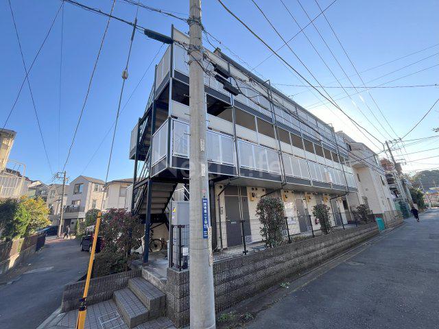 レオパレスベイサイドコート横浜